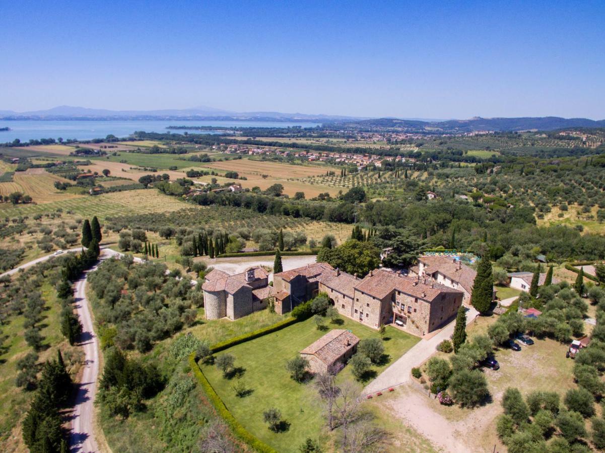 Hotel Relais Borgo Torale Passignano sul Trasimeno Exterior foto