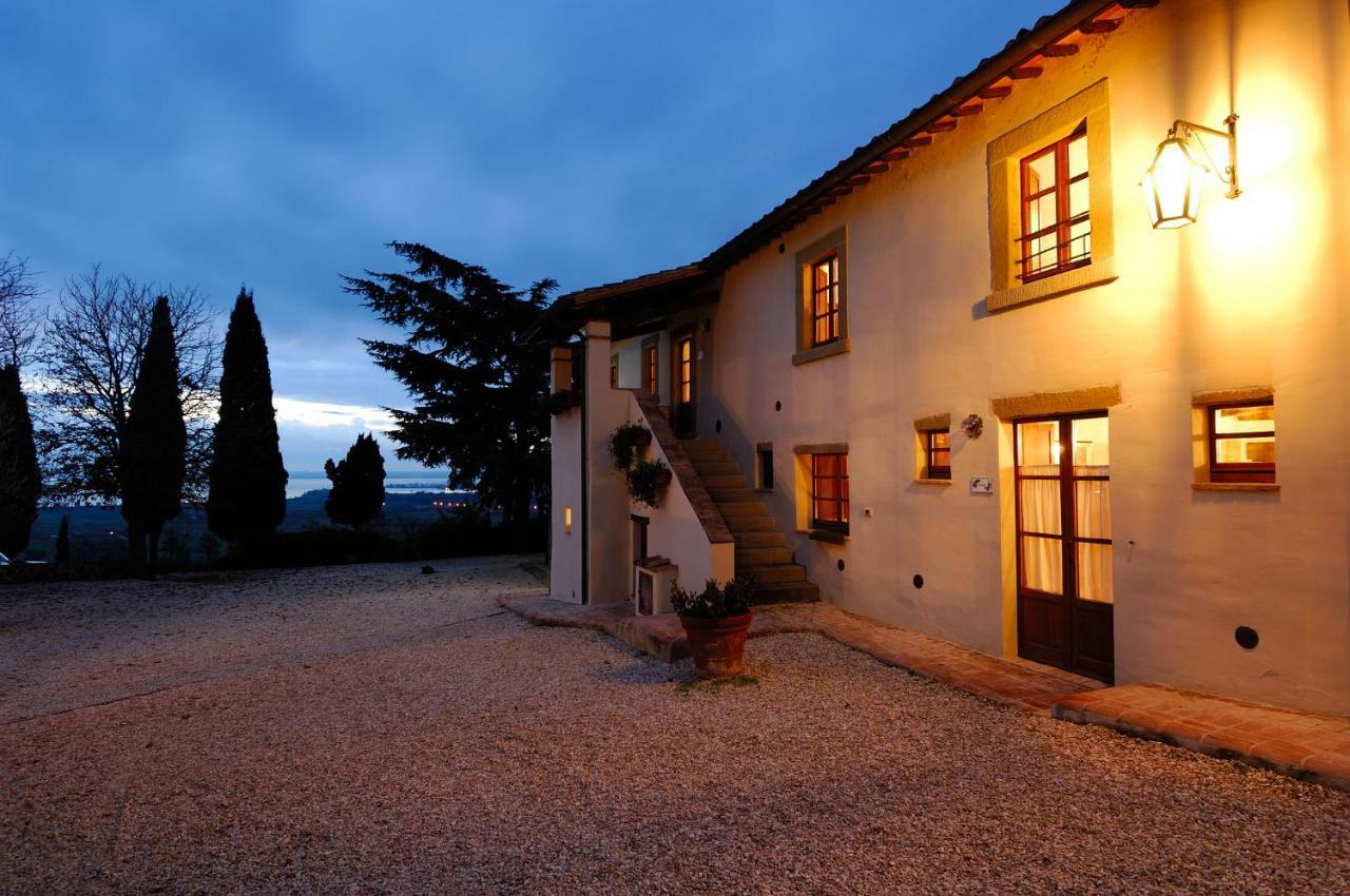 Hotel Relais Borgo Torale Passignano sul Trasimeno Exterior foto